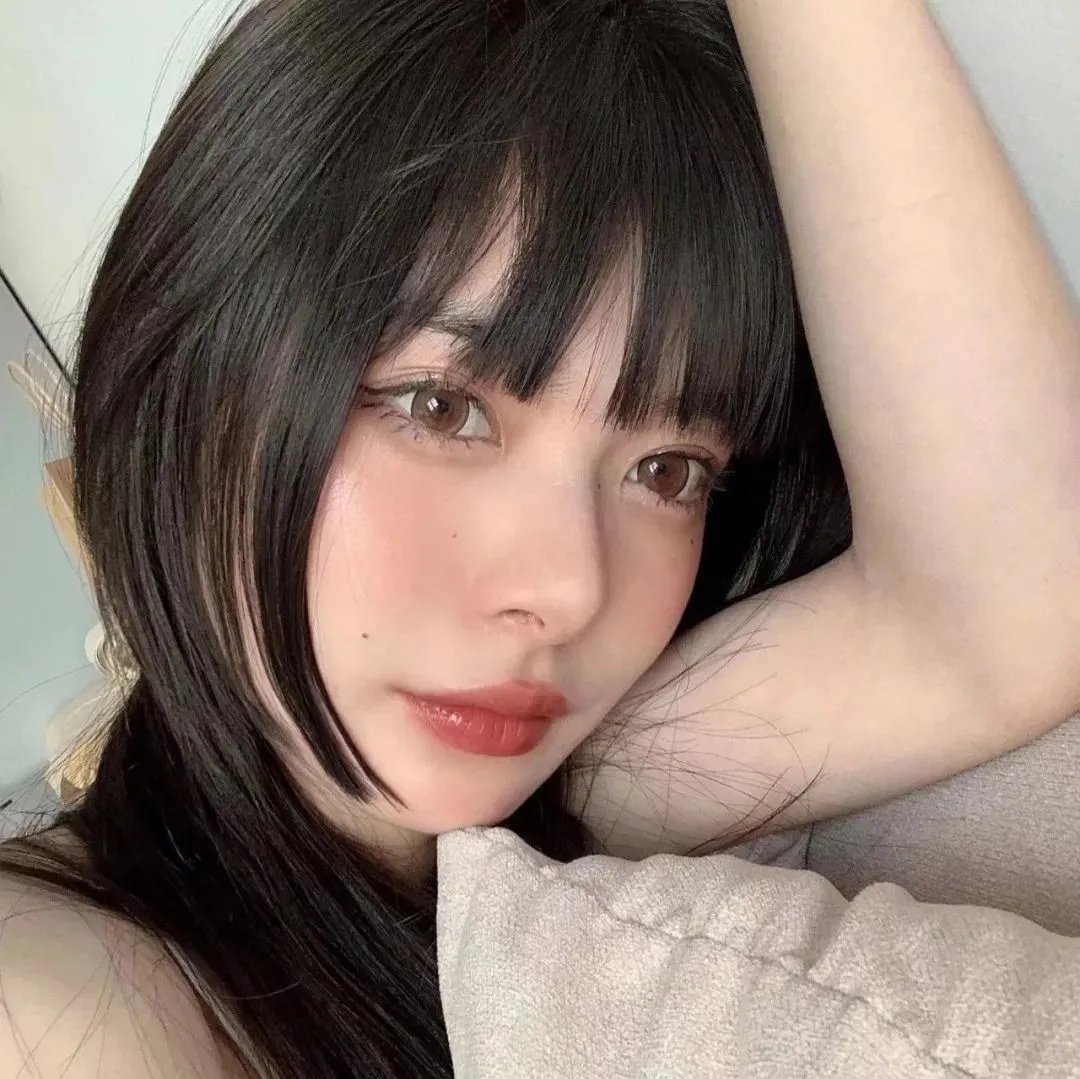 美鸟伴身边