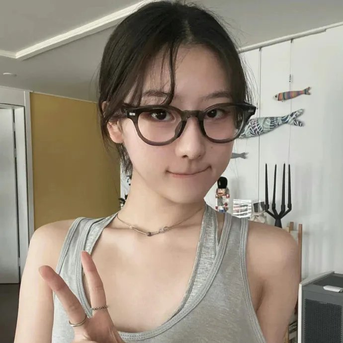 穿越荒年带女儿发家致富